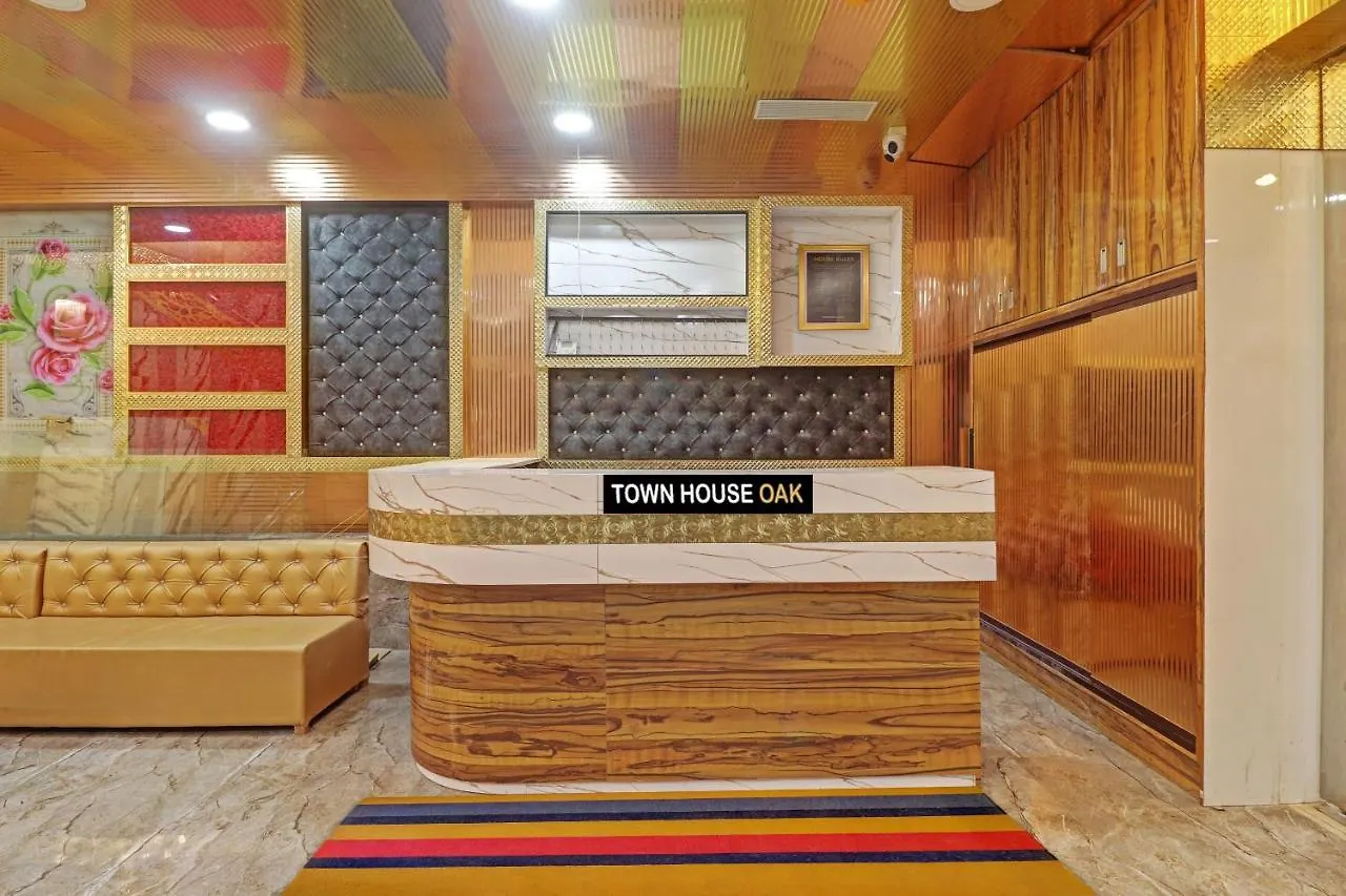 Townhouse Oak Pooth Haveli 4*, Delhi (National Capital Territory of India)